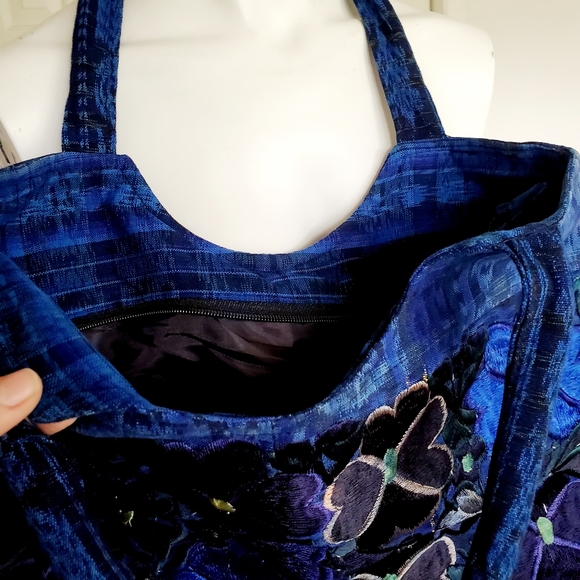 Ethnic Flowers Boho Hobo Embroidered Bag - Picture 8 of 11